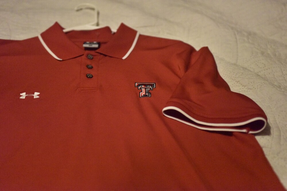 Under Armour Texas Tech Red Raiders Polo Shirt Loose HeatGear NCAA - Medium 235